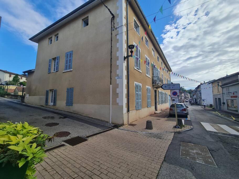Bel Appartement Meximieux Centre Ville 2 Chambres Exterior foto